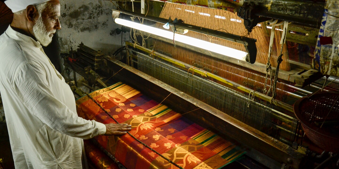 Elderly weaving master